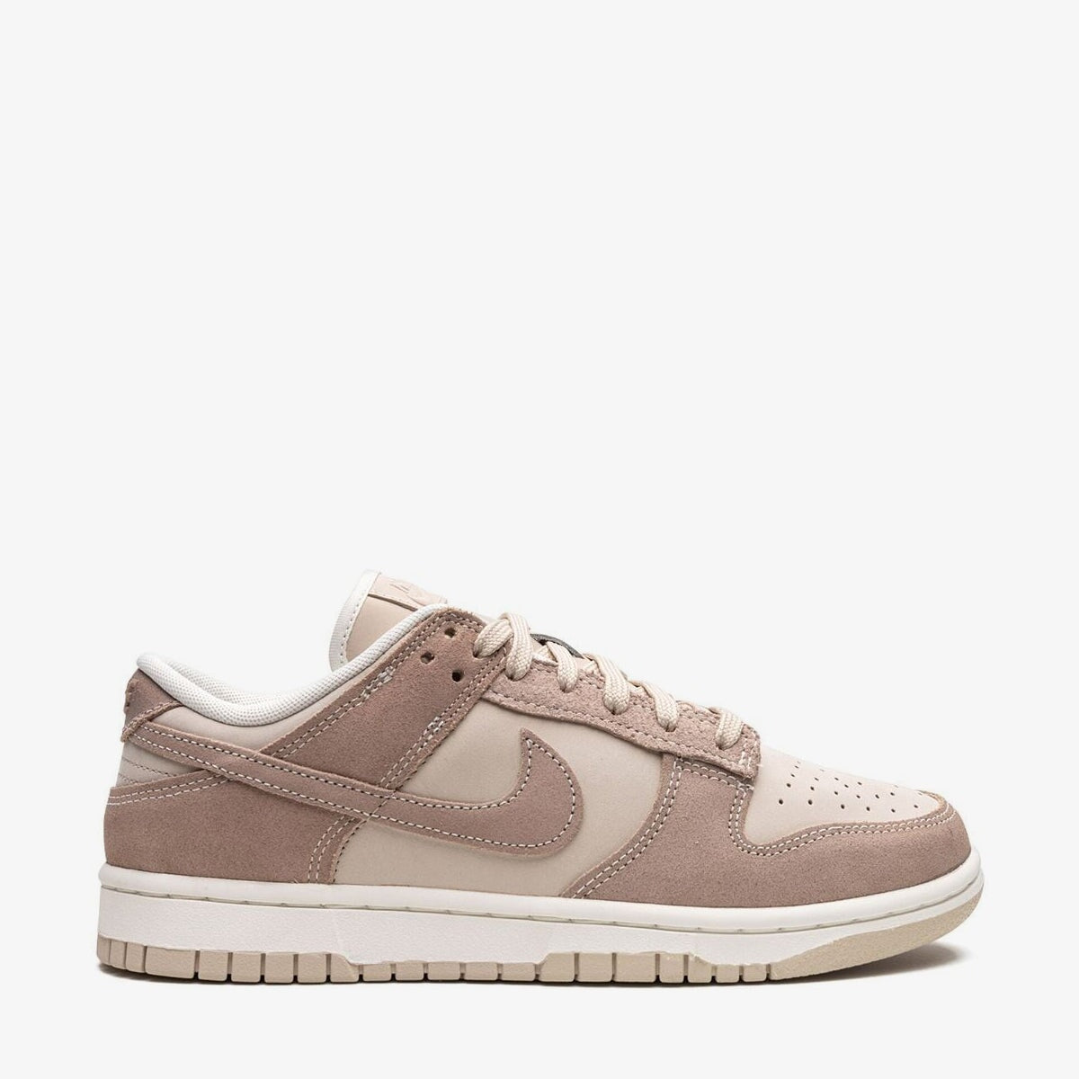 Nike Dunk Low SE “Sand Drift”