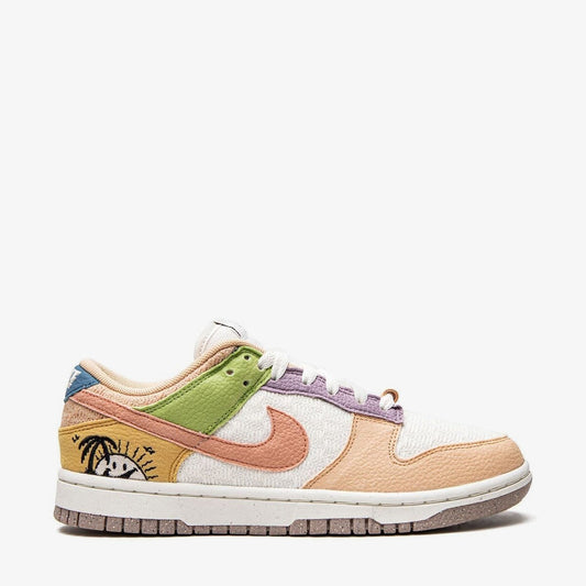 Nike Dunk Low SE "Sun Club"